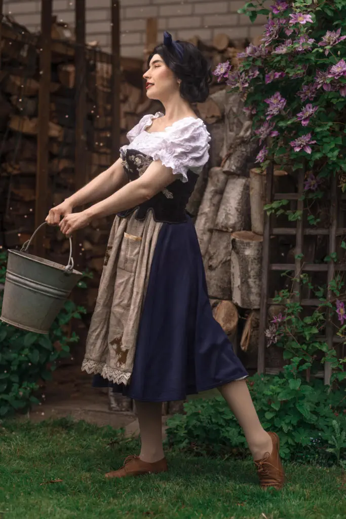 Snow White Cosplay Shooting
