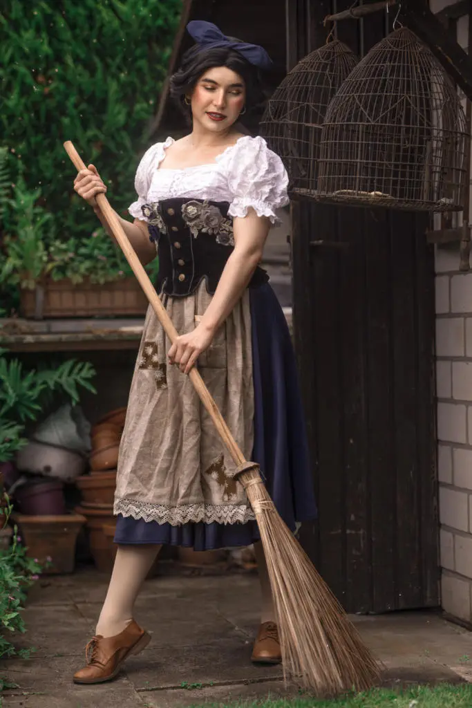 Snow White Cosplay Shooting