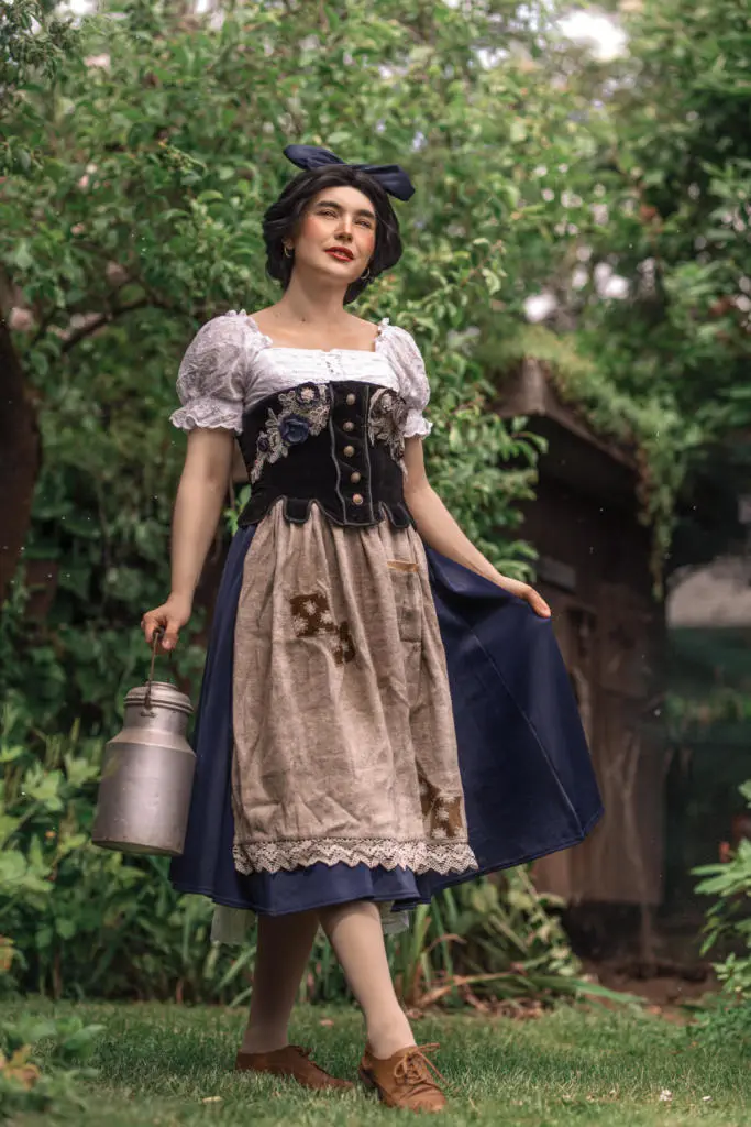 Snow White Cosplay Shooting